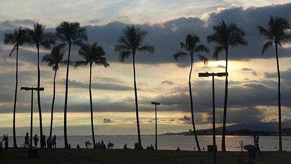 1378250525-3462602330