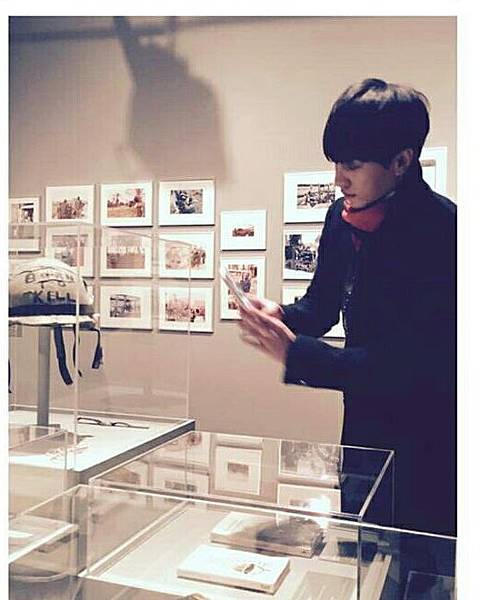 0061gq2Ajw1eyh0ddspzbj30u011ijwp3