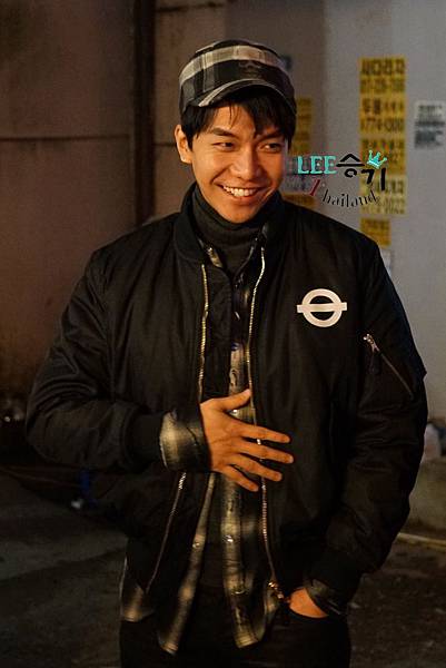 425aac345982b2b78a3627f136adcbef76099b7c