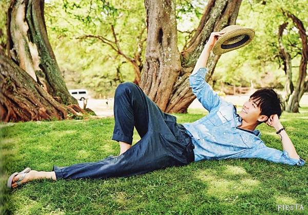 005ZfeuRgw1f6onp5oqluj30m80fi4qp