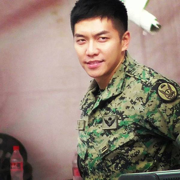 0061gq2Agy1fe4tekuxohj30u00u0tlw