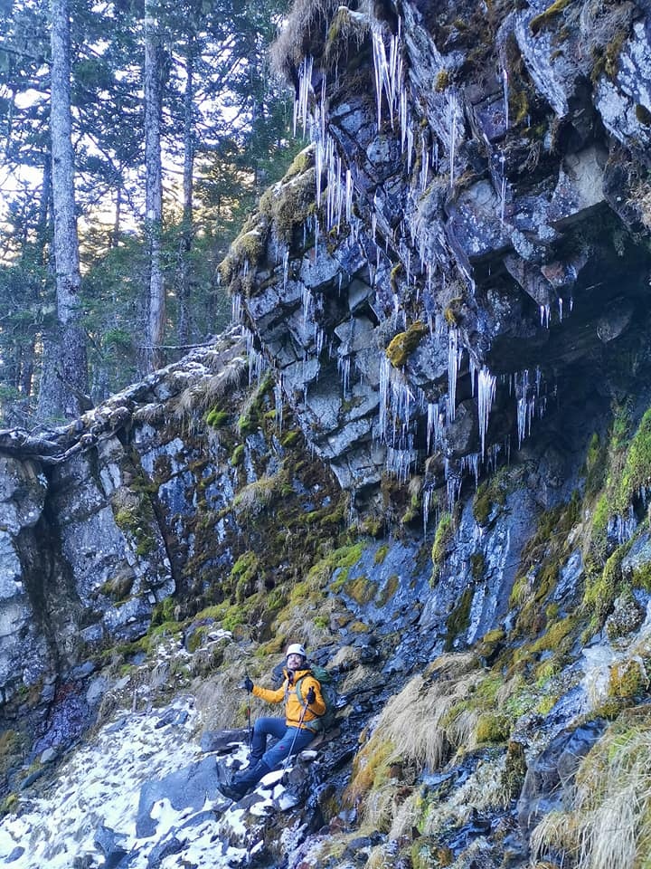 陽光、白雪、黑森林~雪山圈谷玩雪趣