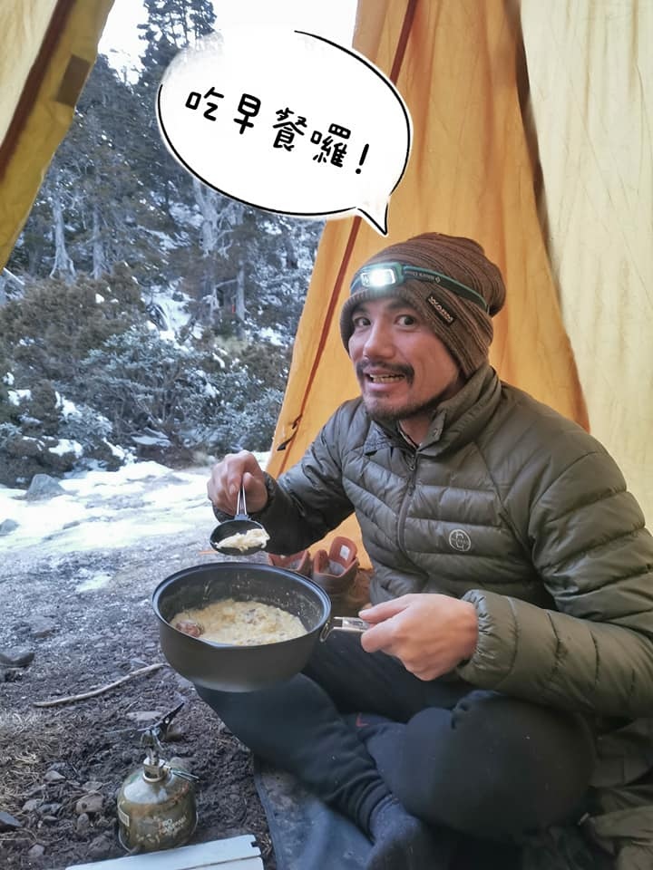 雪山主峰下翠池~冰天雪地翠池營地紮營~壯闊的震撼