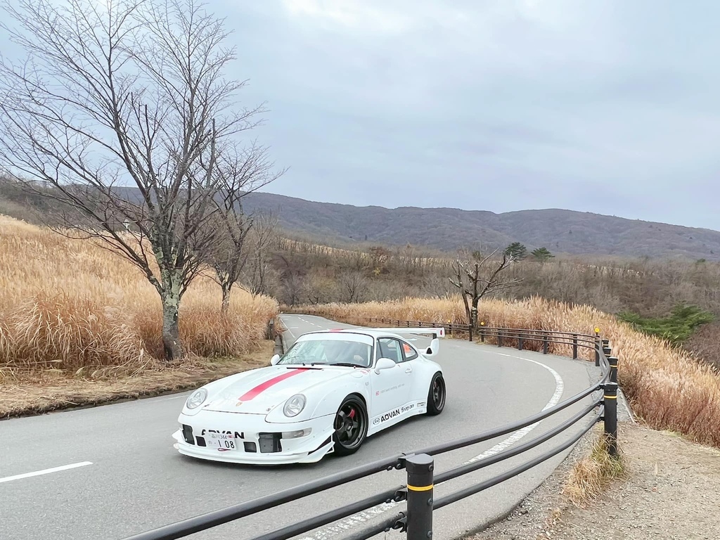 東京自助賞楓行3~河口湖篇~騎單車遊河口湖~楓葉迴廊、大石公