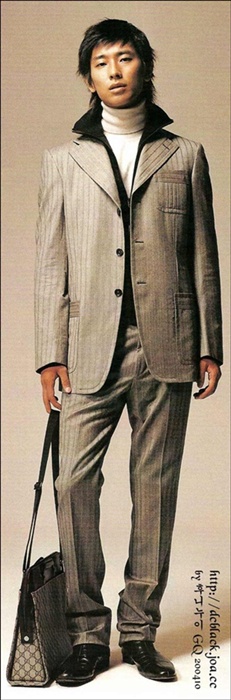 GQ200410_06-2.jpg