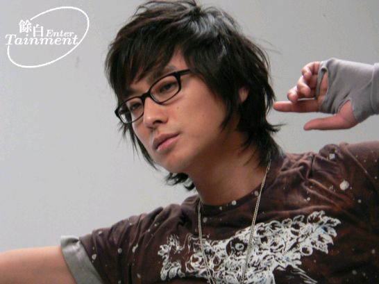 1314354546-26cdf335ccc0cdbc17f24b9112887489JAPAN 1st. Fan Meeting DVD~特典映像（餘白官網圖）2.jpg