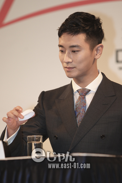 111130_jujihoon_03.jpg