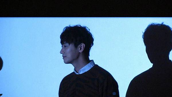 A8sLoIOCQAAQu69.jpg large4