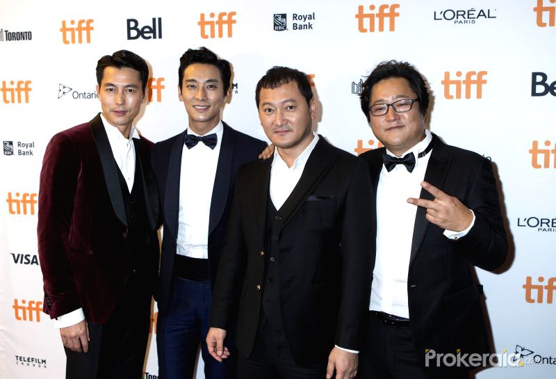 toronto-sept-14-2016-south-korean-actors-jung-woo-456055 toronto-sept-14-2016-south-korean-actors-jung-woo-456055