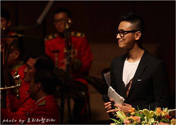 110512『與芳鄰分享愛音樂會』(로리타렘피카)