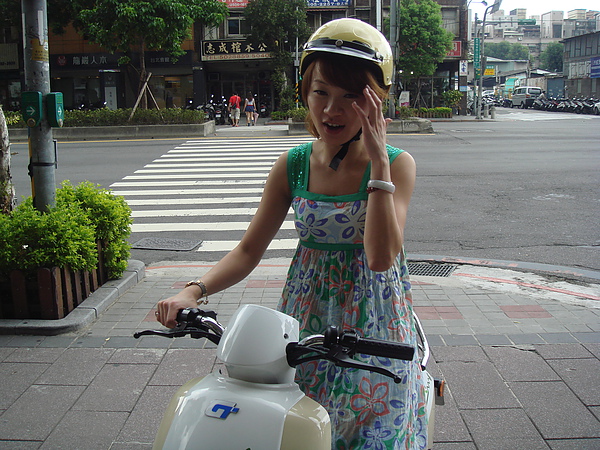 試乘完一臉滿足.JPG