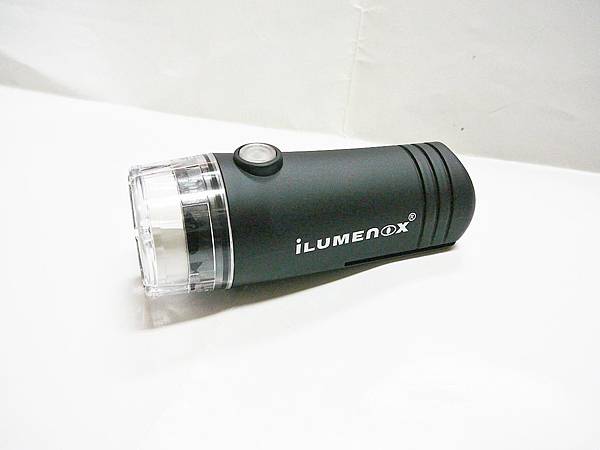 ILUMENOX 3LED 車燈/黑色 ILUMENOX 3LED 車燈/黑色