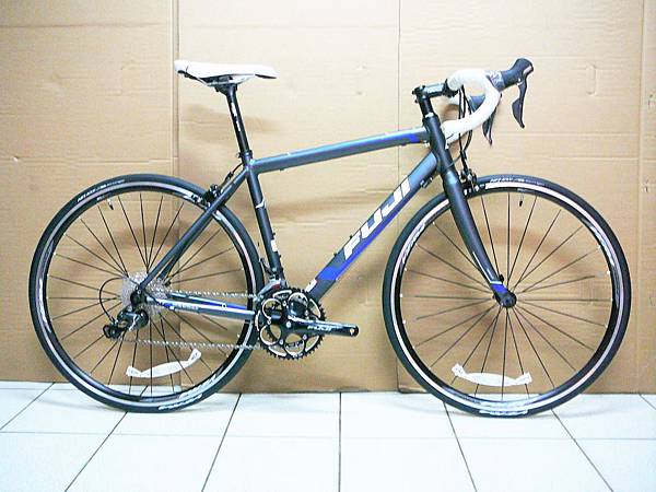 2016 FUJI NEWEST 1.1 20速 tiagra 4700 2016 FUJI NEWEST 1.1 20速 tiagra 4700