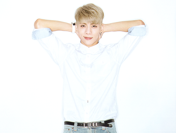 SHINEEPHOTOBOOK (4).png