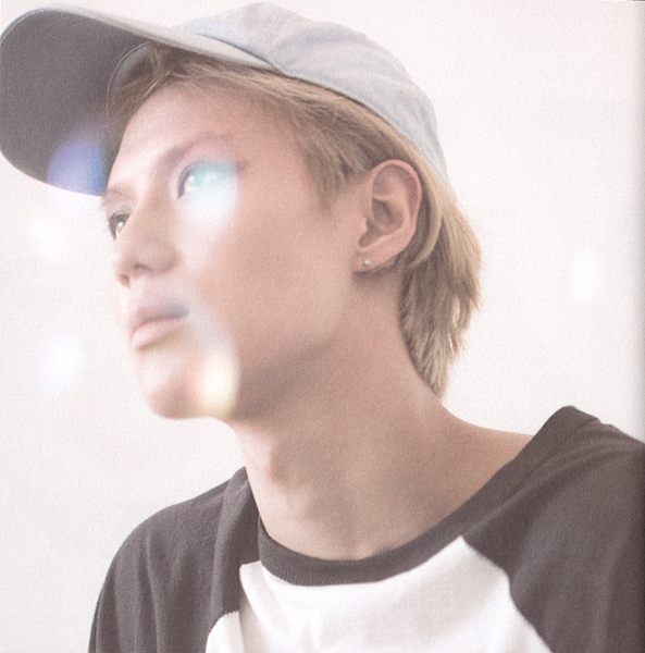 ACE專輯內頁寫真