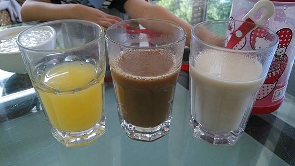 東勢林場-早餐 buffet 果汁+咖啡+豆漿