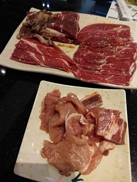 石頭-牛肉＋肋條＋豬肉＋蔥燒小排.jpg
