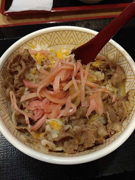 菜寮 Sukiya 起司牛丼+紅薑絲.jpg