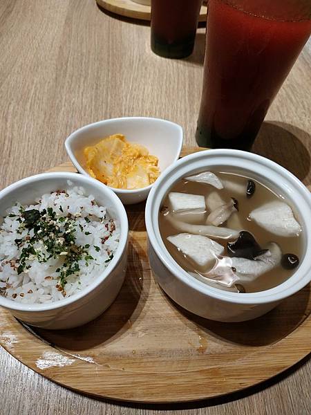 Hot7 鮮菇湯+冰沙.jpg