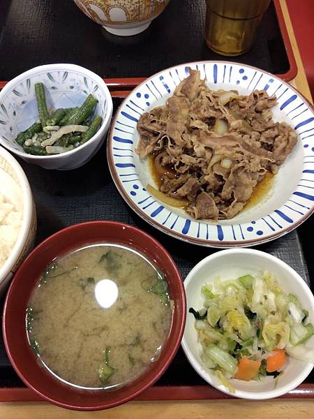 站前 Sukiya 2倍牛肉定食 NT165.jpg