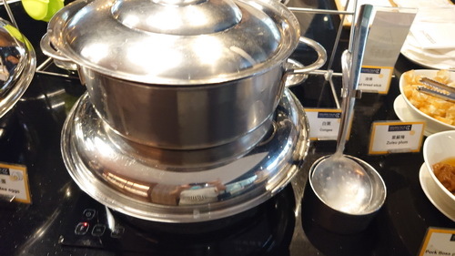 台中市梧棲區~震大金鬱金香酒店GOLDEN TULIP(溫馨