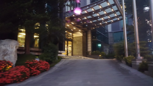 南投縣埔里鎮~承萬尊爵渡假酒店(豪華雙人房+豪華四人房)-2