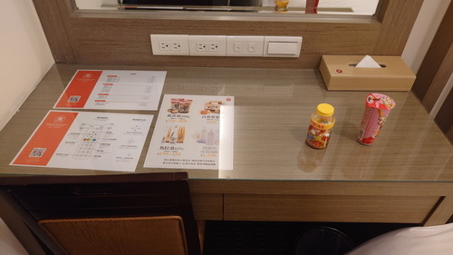 南投縣埔里鎮~承萬尊爵渡假酒店(豪華雙人房+豪華四人房)-2