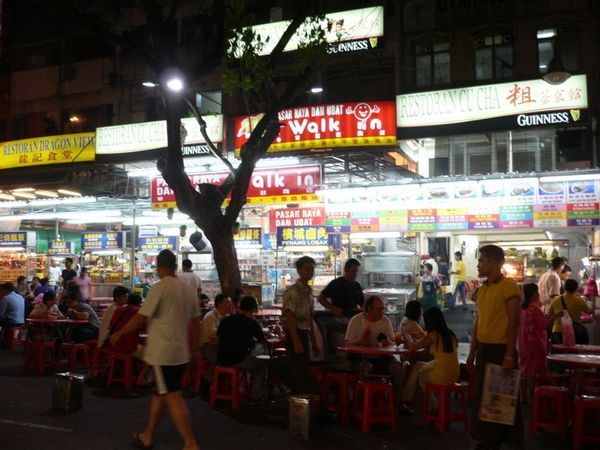 夜市其實像香港的大排檔