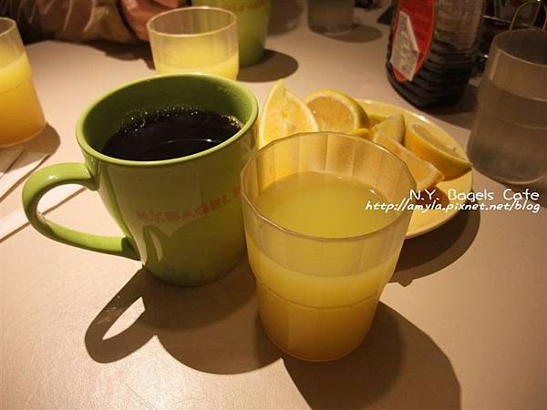 DSCF8434-1果汁與紅茶.jpg