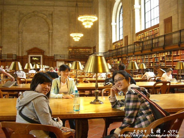 紐約市立圖書館合照