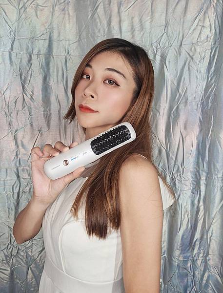[分享] POPRORO 負離子無線電熱直髮梳