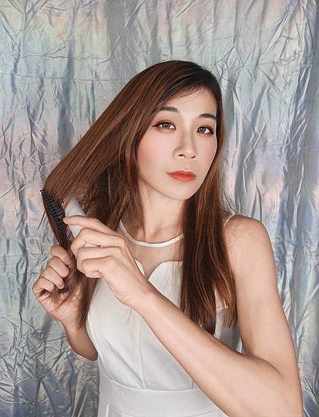 [分享] POPRORO 負離子無線電熱直髮梳