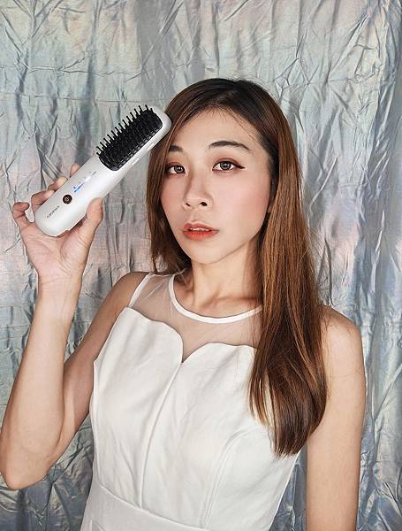 [分享] POPRORO 負離子無線電熱直髮梳