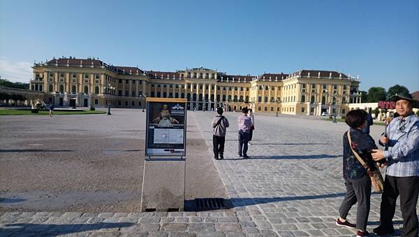 1-DSC_2225奧地利熊布郎宮.JPG 1-DSC_2225奧地利熊布郎宮.JPG