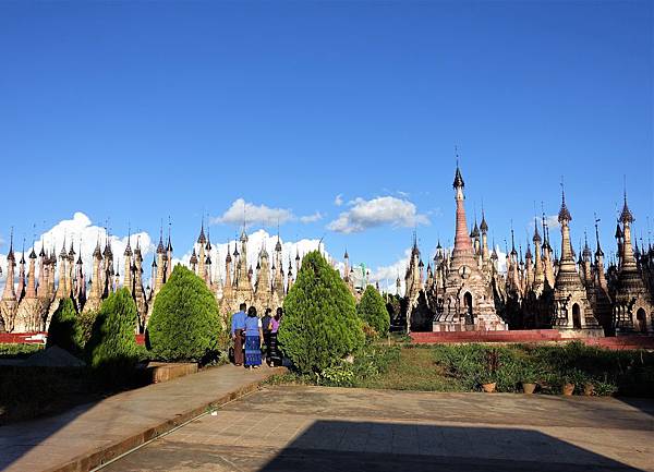 DSC00214R.jpg DSC00214R.jpg