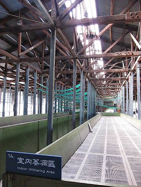 105022825.JPG 105022825.JPG