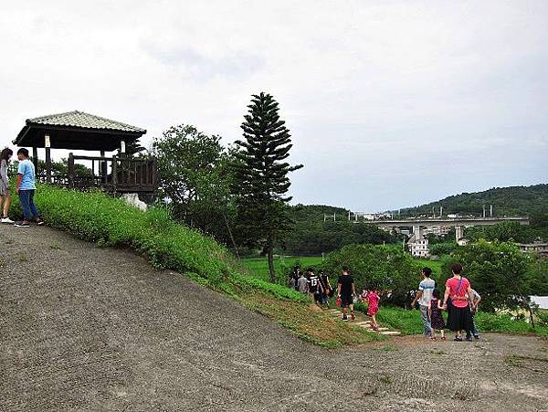 105061240.JPG 105061240.JPG