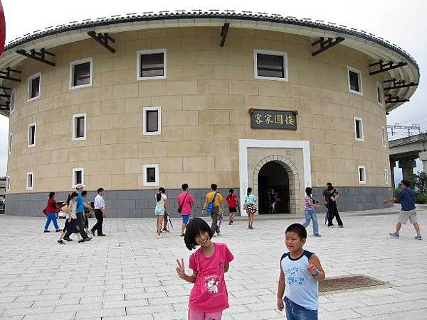 105061250.JPG 105061250.JPG