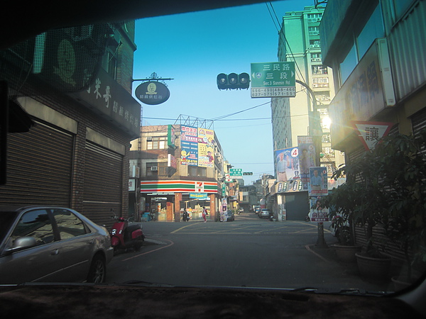 990601桃園-台中(出發2).JPG 990601桃園-台中(出發2).JPG
