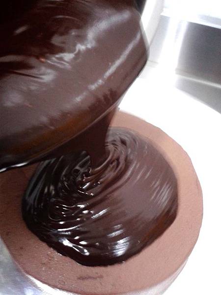 ♥♥ 嗨-Tea 本舖 ♥♥ 純巧克力蛋糕