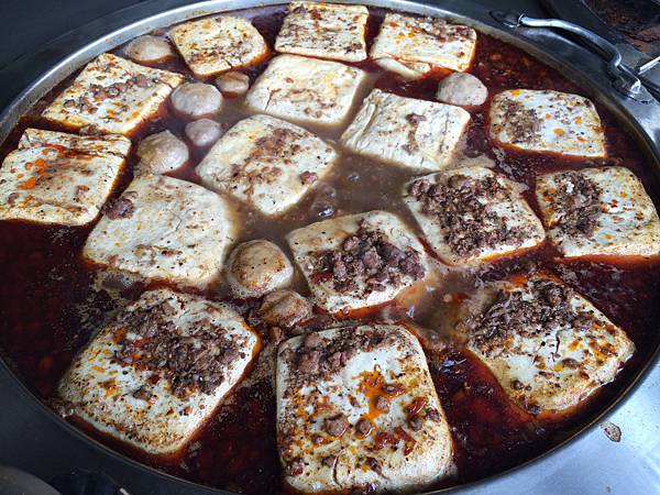 【台中。徐師父麻辣臭豆腐】來吃過一次之後你就會愛上它的香辣美味