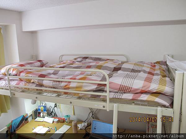 床鋪五千日幣
