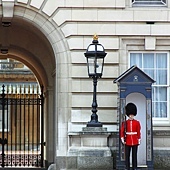 Queen's Guards 3.jpg