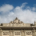 Statue on the roof of Neue Burg新皇宮屋頂雕像-4.JPG