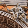 St. Peter's Basilica08.jpg