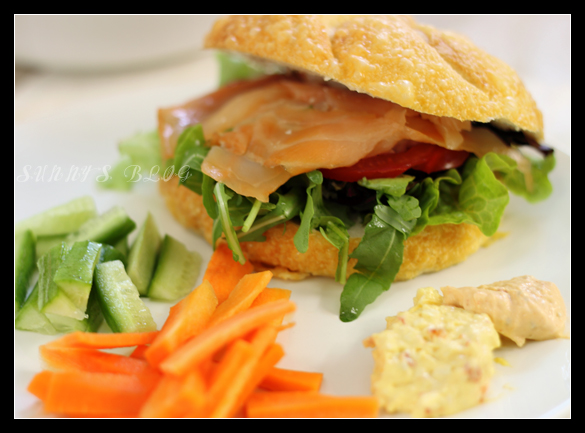 smoked salmon sandwich dinner1.jpg