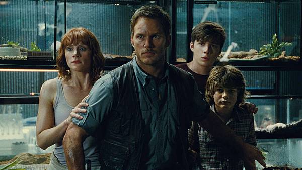 687883034_4279817609001_jurassic-world-trailer.jpg