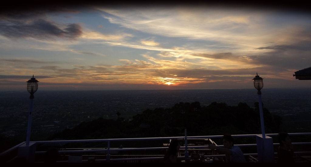 星月天空餐廳黃昏1