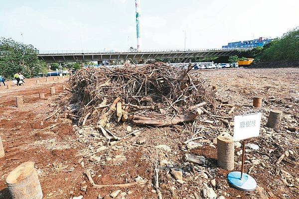 3C6F1375-E8DE-468D-BA47-5CAE66370905