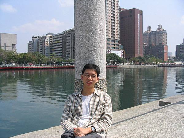 2004年‧愛河邊